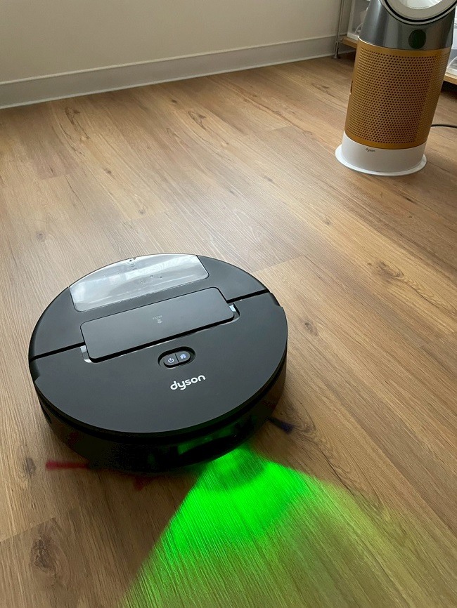 開箱 Dyson Spot+Scrub Ai 掃拖機器人