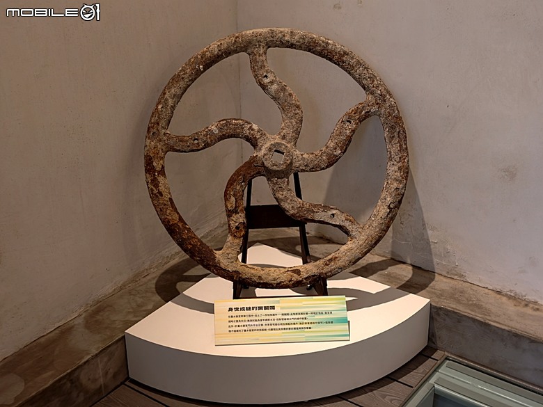 哈瑪星鐵道園區、舊打狗驛故事館、高雄港車站北號誌樓、鐵道園區天空雲台、金馬賓館當代美術館、打狗水道量水器室,附掛2026高雄冬日遊樂園紀實 — 冬日高雄港濱散策 哈瑪星鐵道園區篇