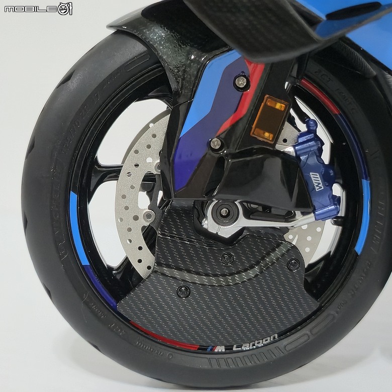 點我看大圖 🔧【模型新手也能輕鬆組 Part5】🏍️ 1/9 MENG MT-009S 1/9 BMW M1000RR 悅色版