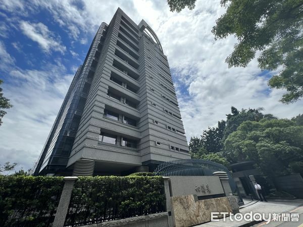 曾是綠島大地主！建築狂人尹衍樑「76年人生劃下句點」