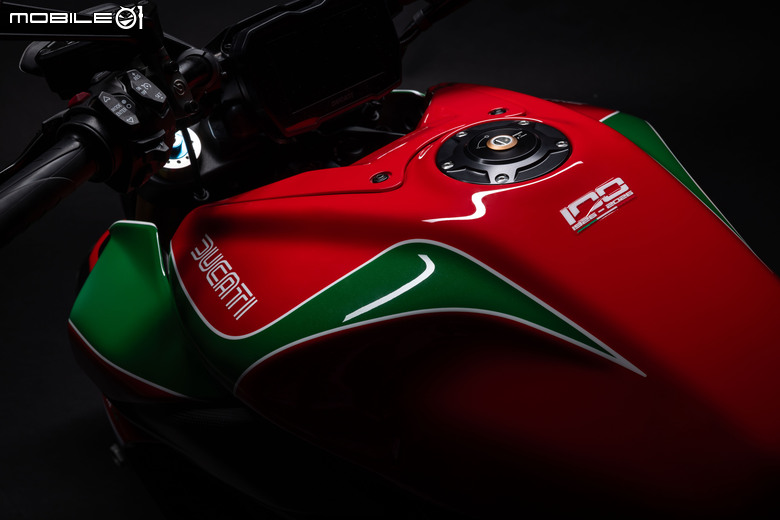 點我看大圖 DUCATI 百週年十款歷史經典賽車塗裝限量登場!Collezione 100特殊版本發表!