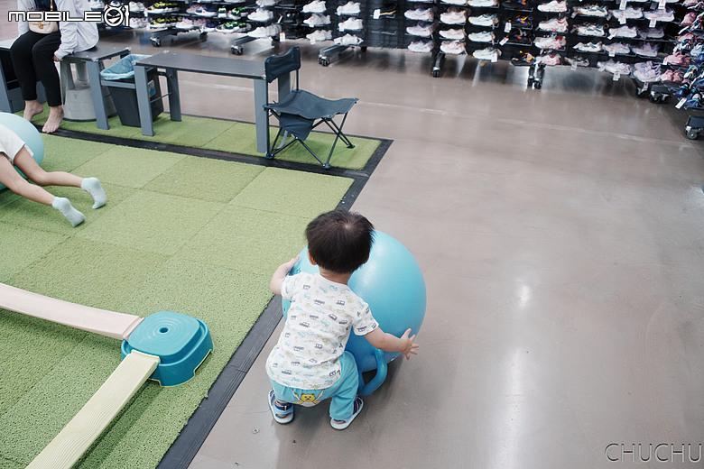點我看大圖 Sony A7M4 與 Contax Vario-Sonnar T* 3.5-4.5/28-70 MMJ