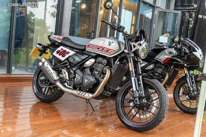 點我看大圖 【採訪】2026 Triumph Tracker 400 建議售價:209,800元,為街頭而生的賽道靈魂。