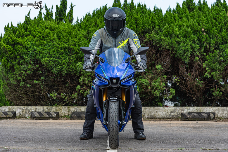2026 YAMAHA YZF-R3試駕報告｜造型大改款帥得有感、熟悉的平台好騎依然！