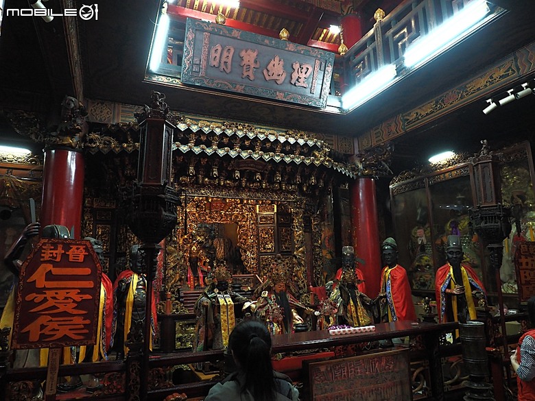 彰化 彰邑聖王廟(威惠宮)、大西門福德祠、彰邑關帝廟、彰邑慶安宮、懷忠祠、曇花佛堂、梨春園曲館 — 彰化市區古蹟探訪之一