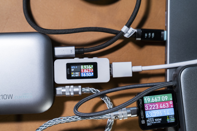 【開箱測試】ZMI紫米20號行動電源 QB826G｜2021推出的行充，現在買適合嗎？