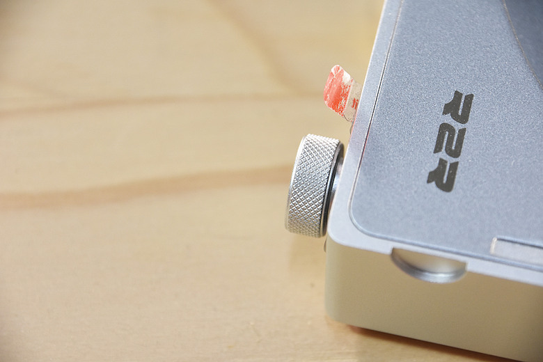 點我看大圖 FIIO DM15 R2R 藍牙 Hi-Fi CD 隨身播放機~是CD播放機,也是自然音色的USB R2R DAC