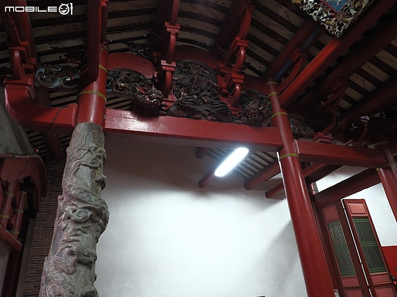 彰化 彰邑聖王廟(威惠宮)、大西門福德祠、彰邑關帝廟、彰邑慶安宮、懷忠祠、曇花佛堂、梨春園曲館 — 彰化市區古蹟探訪之一