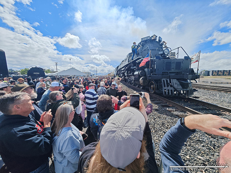 Big Boy No. 4014 Coast-to-Coast Western Leg - Roseville, CA