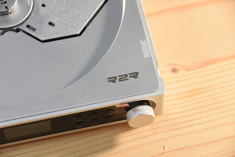 點我看大圖 FIIO DM15 R2R 藍牙 Hi-Fi CD 隨身播放機~是CD播放機,也是自然音色的USB R2R DAC