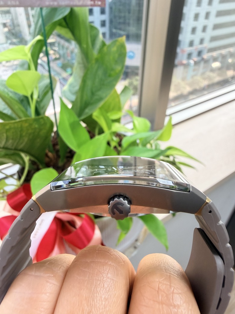 【開箱】方的、鏤空的、還全陶瓷 — Rado Anatom Skeleton 入手小記
