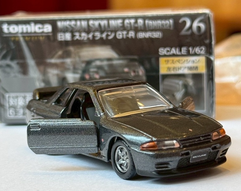 意外抱回「東瀛戰神」！Tomica Nissan GT-R BNR32 盒玩分享