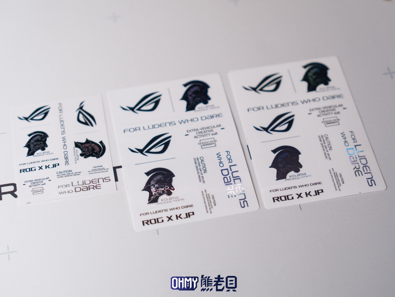 華碩x小島秀夫 KJP聯名周邊 黑、白、金優雅配色