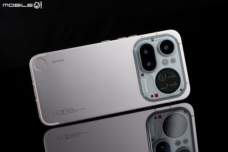 Nothing Phone (4a) Pro｜金屬美學+3.5x 長焦，中階潮機再升級！