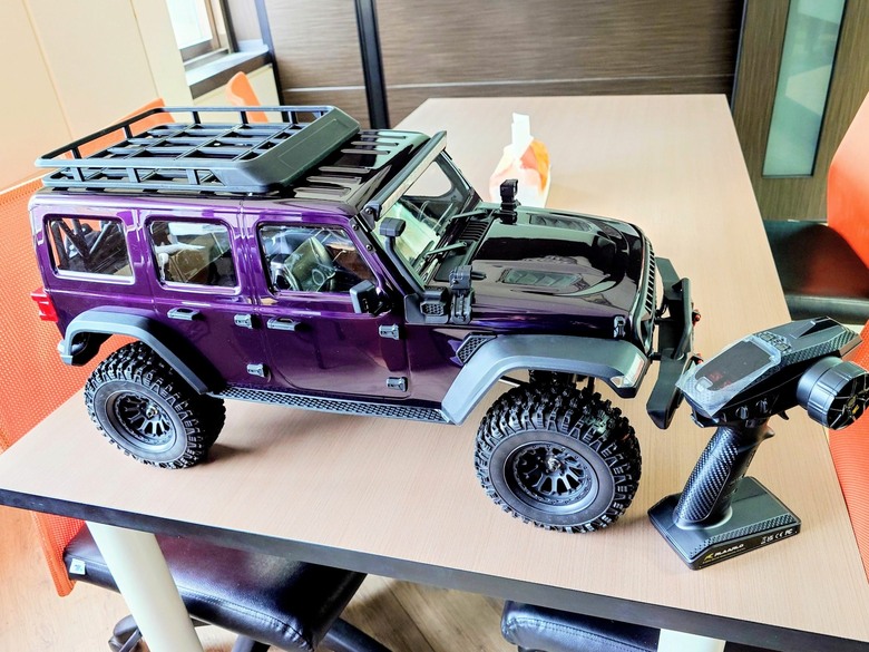【開箱+改裝】Rlaarlo mk07v2 Jeep Wrangler 式樣 1/7 攀岩遙控車 開箱 + 持續改裝歷程