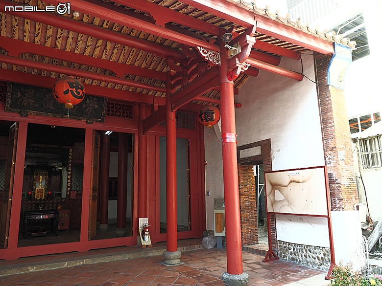 彰化 彰邑聖王廟(威惠宮)、大西門福德祠、彰邑關帝廟、彰邑慶安宮、懷忠祠、曇花佛堂、梨春園曲館 — 彰化市區古蹟探訪之一