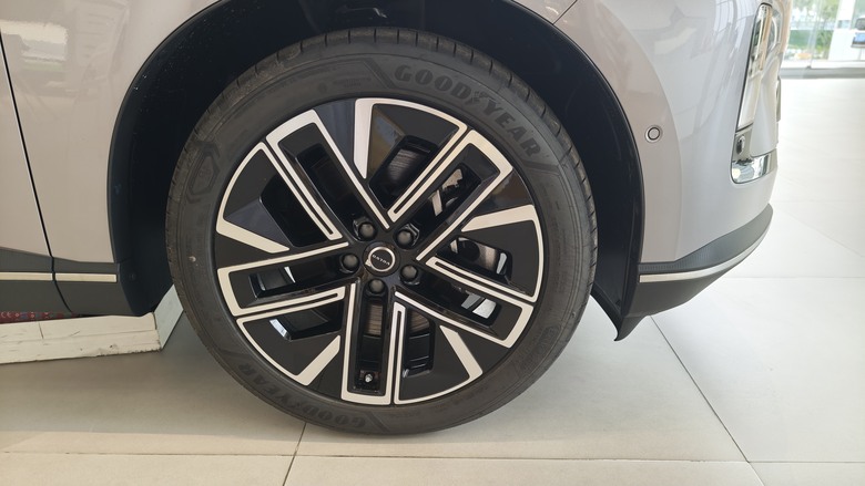 Volvo New XC70 - 境外首次素人試駕分享(應該是啦~)