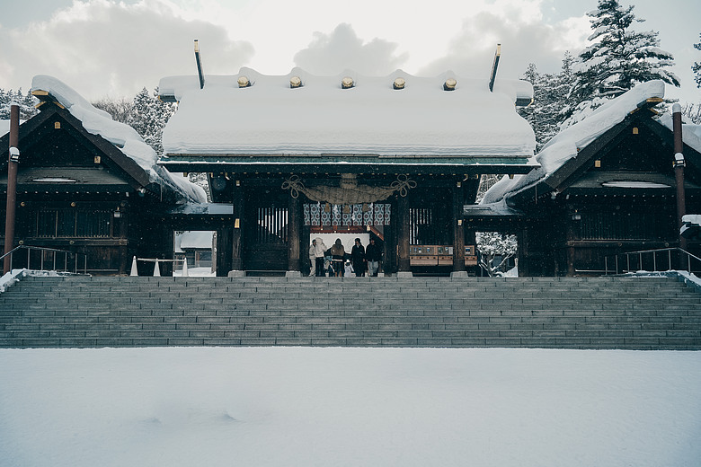 點我看大圖 2026 北海道12天小蜜月 (終)『暴風雪裡的余市蒸餾所 & 北海道唯一米其林三星法餐』