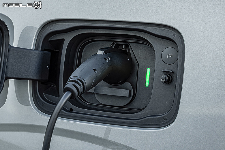 Volvo EX90 美國試駕報導｜承先啟後、引領未來的七座電動休旅！