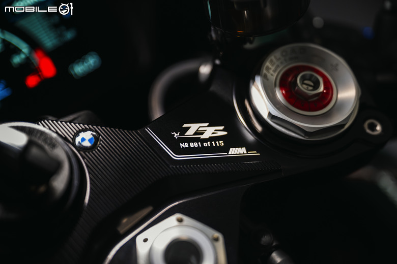 點我看大圖 曼島TT歡慶115屆!BMW Motorrad推出曼島TT特仕版M 1000 RR!