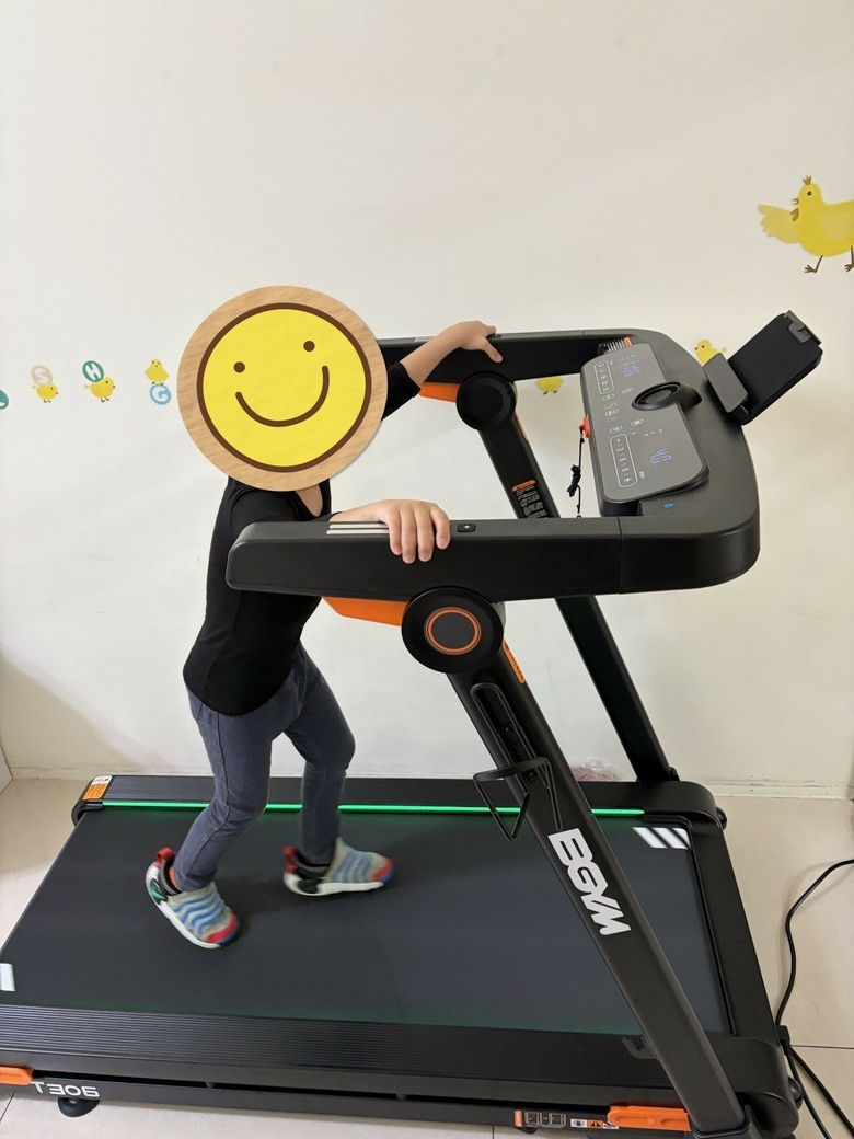 老公說他會認真跑，我才同意買的BGYM T306跑步機