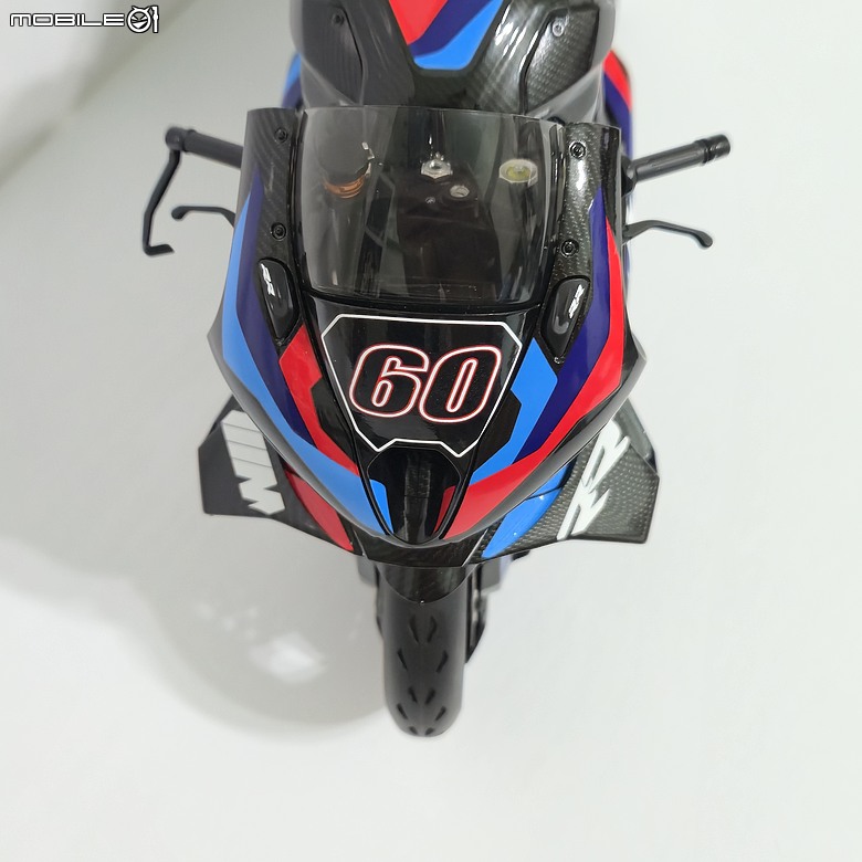 點我看大圖 🔧【模型新手也能輕鬆組 Part5】🏍️ 1/9 MENG MT-009S 1/9 BMW M1000RR 悅色版
