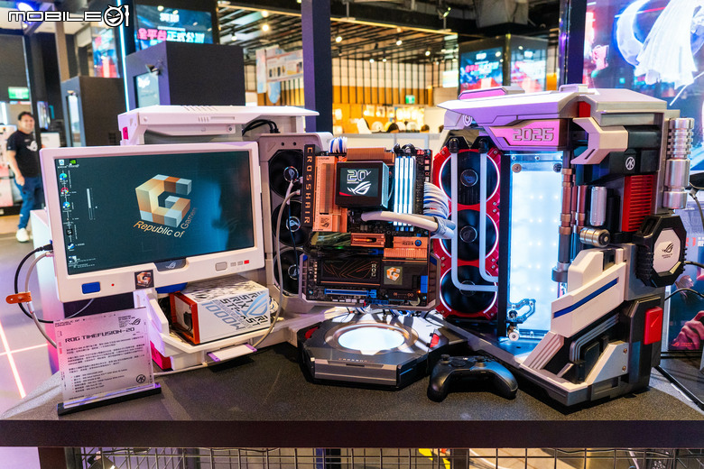 ROG 啟動 20 周年慶祝活動 首波復刻限量 CROSSHAIR 2006 主機板與 T1 戰隊聯名顯示卡登場 還有 ARCANA 限量紀念款記憶體