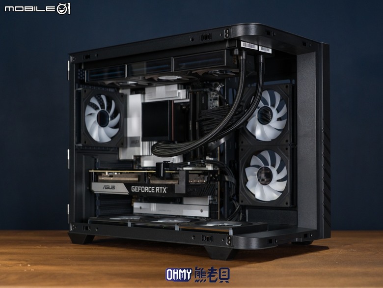 TT Vision 330 CR ARGB 全曲面全景機殼 ft. 耀影SWAFAN 120 EX INFINITY 風扇