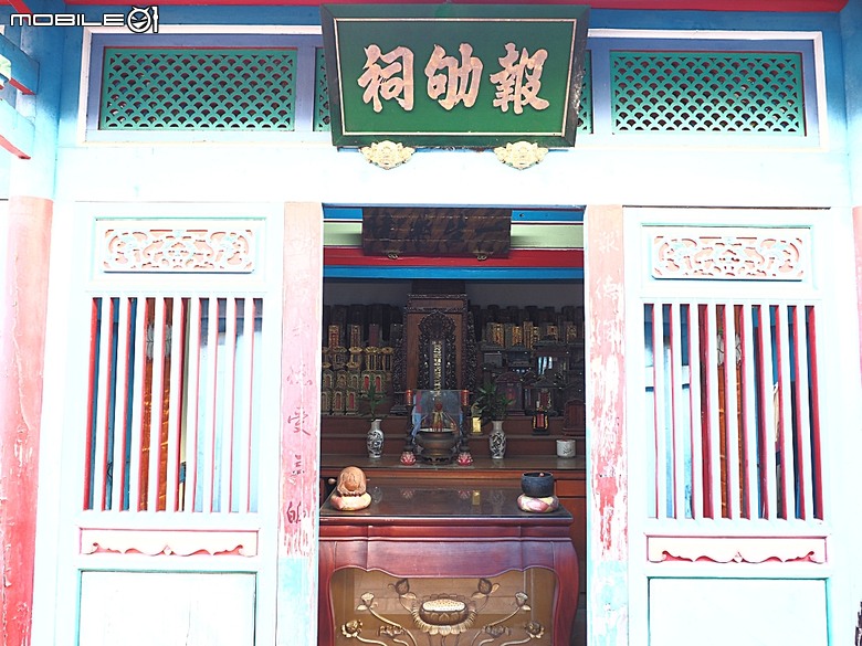 彰化 彰邑聖王廟(威惠宮)、大西門福德祠、彰邑關帝廟、彰邑慶安宮、懷忠祠、曇花佛堂、梨春園曲館 — 彰化市區古蹟探訪之一
