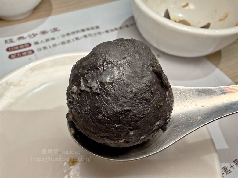 點我看大圖 四代傳承古早味!手炒沙茶爐清甜不膩,越煮越香,台中聚餐推薦