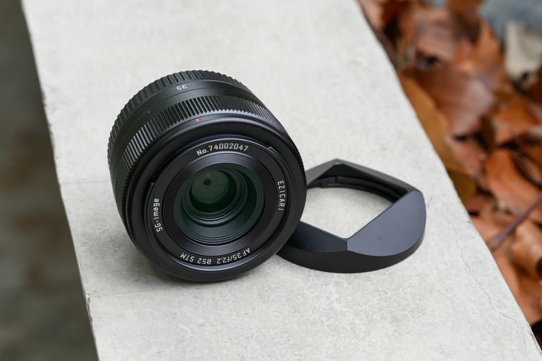 遇見SG-image(深光) 35mm f/2.2 Z mount