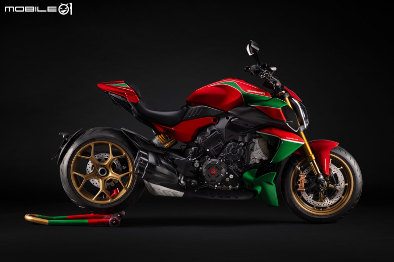 點我看大圖 DUCATI 百週年十款歷史經典賽車塗裝限量登場!Collezione 100特殊版本發表!