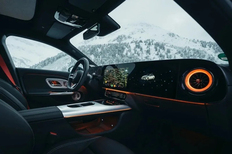 回應用戶需求!Mercedes-Benz 實行「大螢幕+物理按鈕」座艙策略 電容式觸控將退場