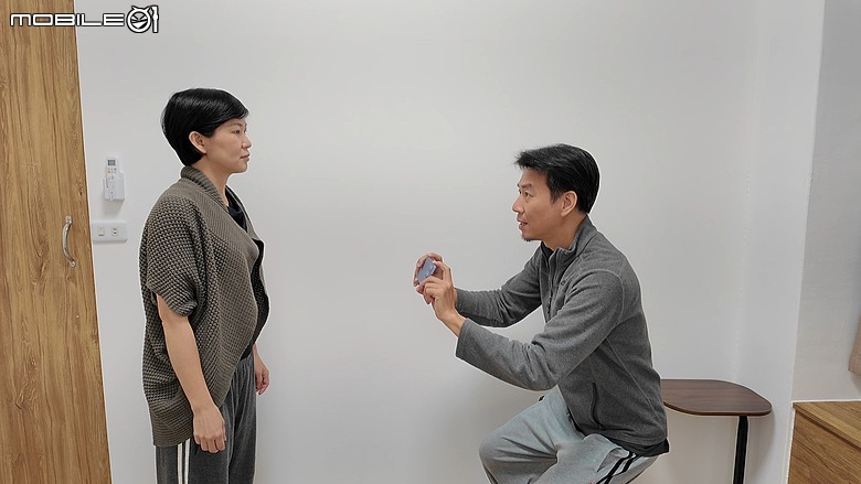證件照 DIY｜在家拍護照照片｜Ai 神支援