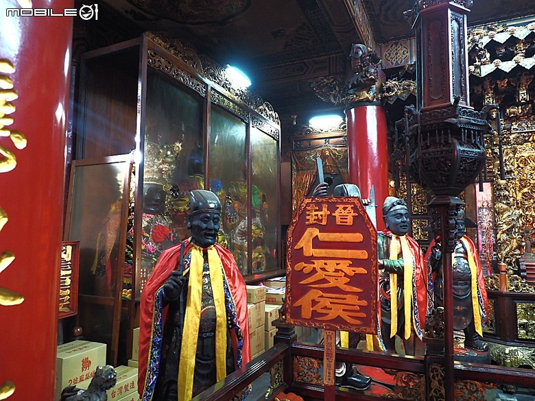 彰化 彰邑聖王廟(威惠宮)、大西門福德祠、彰邑關帝廟、彰邑慶安宮、懷忠祠、曇花佛堂、梨春園曲館 — 彰化市區古蹟探訪之一