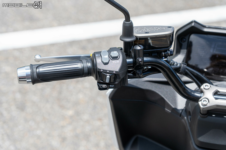 KYMCO G7 賽道試駕｜電推、減重轉生大進化！
