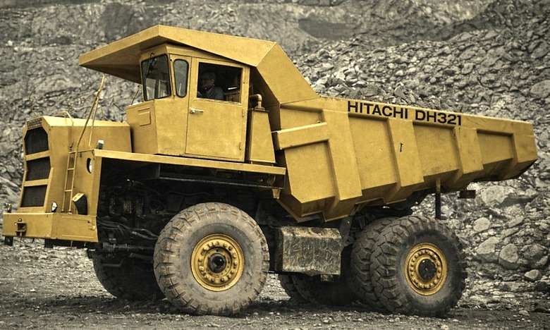 【玩情懷收回憶】上個世紀變形機器人食玩模型（大型車、火車篇）