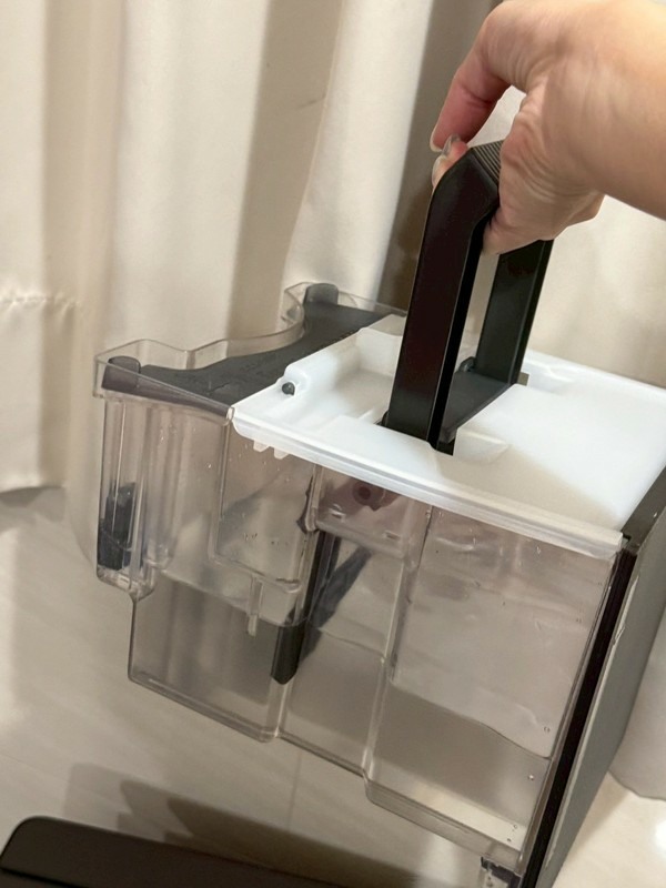 [開箱]夏普乾淨方T15FT除濕機 媽媽房間終於不再發霉...