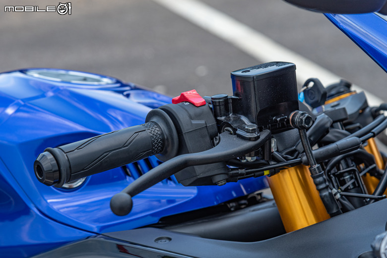 2026 YAMAHA YZF-R3試駕報告｜造型大改款帥得有感、熟悉的平台好騎依然！