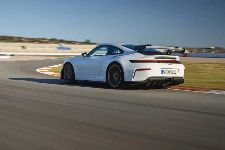 自然進氣神話終結？Porsche 傳考慮為 911 GT3 導入渦輪技術！
