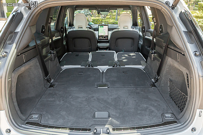 Volvo EX90 美國試駕報導｜承先啟後、引領未來的七座電動休旅！