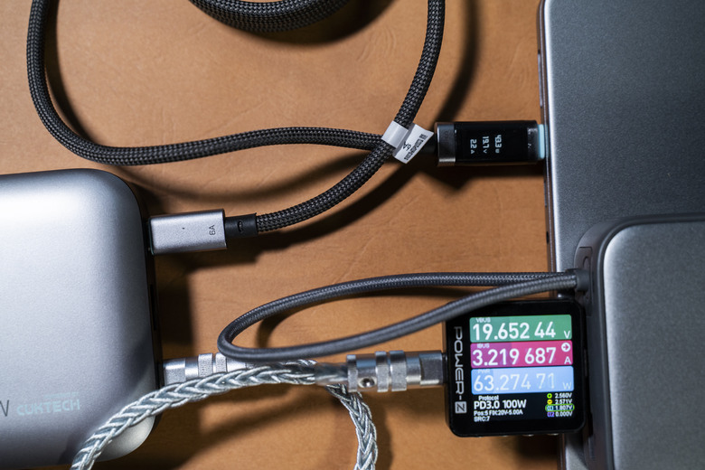 【開箱測試】ZMI紫米20號行動電源 QB826G｜2021推出的行充，現在買適合嗎？