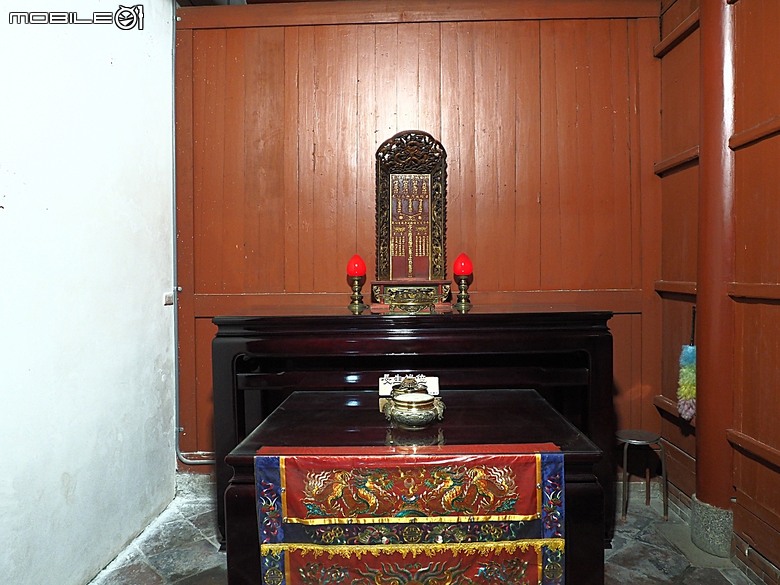 彰化 彰邑聖王廟(威惠宮)、大西門福德祠、彰邑關帝廟、彰邑慶安宮、懷忠祠、曇花佛堂、梨春園曲館 — 彰化市區古蹟探訪之一