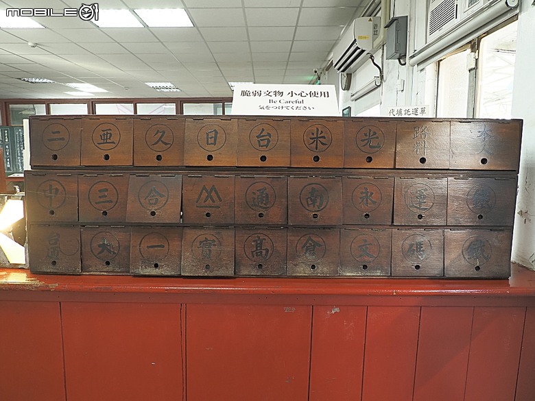 哈瑪星鐵道園區、舊打狗驛故事館、高雄港車站北號誌樓、鐵道園區天空雲台、金馬賓館當代美術館、打狗水道量水器室,附掛2026高雄冬日遊樂園紀實 — 冬日高雄港濱散策 哈瑪星鐵道園區篇