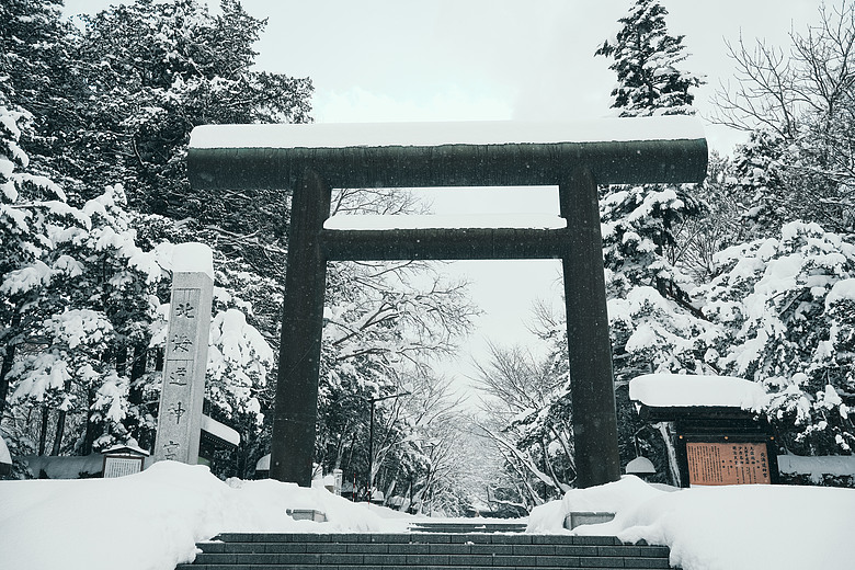 點我看大圖 2026 北海道12天小蜜月 (終)『暴風雪裡的余市蒸餾所 & 北海道唯一米其林三星法餐』