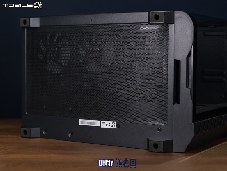 TT Vision 330 CR ARGB 全曲面全景機殼 ft. 耀影SWAFAN 120 EX INFINITY 風扇