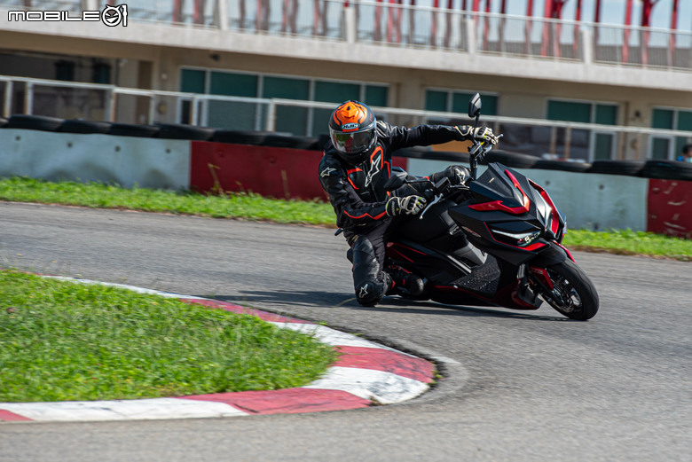 KYMCO G7 賽道試駕｜電推、減重轉生大進化！