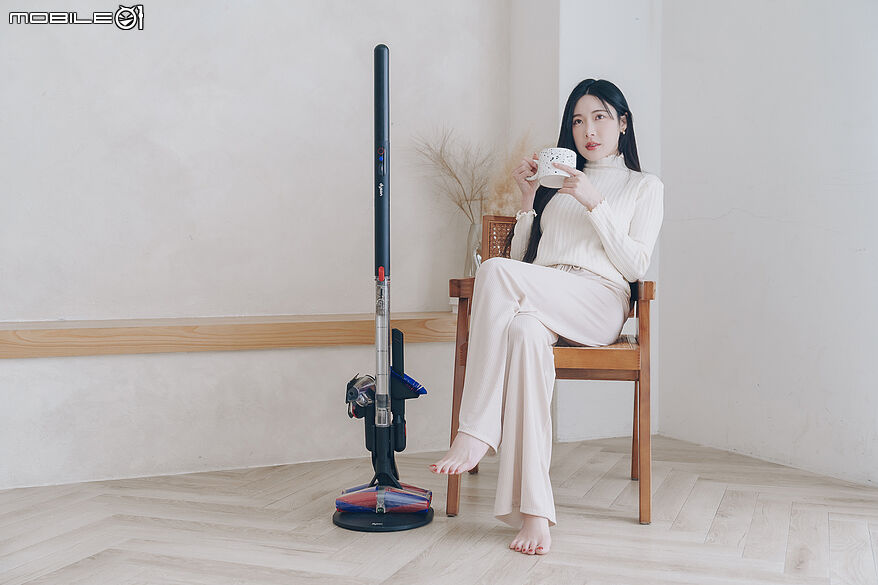 Dyson PencilVac Fluffycones 鉛筆吸塵器｜輕巧靈活的輕量級日常清潔神機