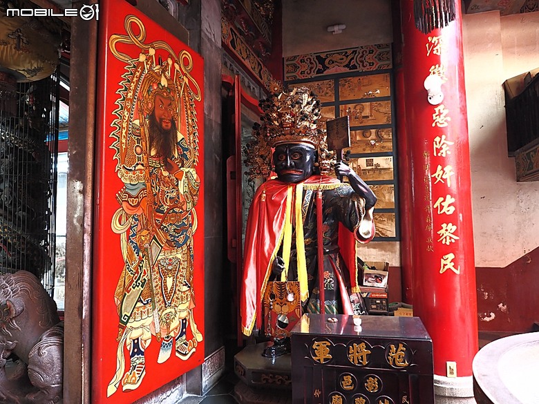 彰化 彰邑聖王廟(威惠宮)、大西門福德祠、彰邑關帝廟、彰邑慶安宮、懷忠祠、曇花佛堂、梨春園曲館 — 彰化市區古蹟探訪之一