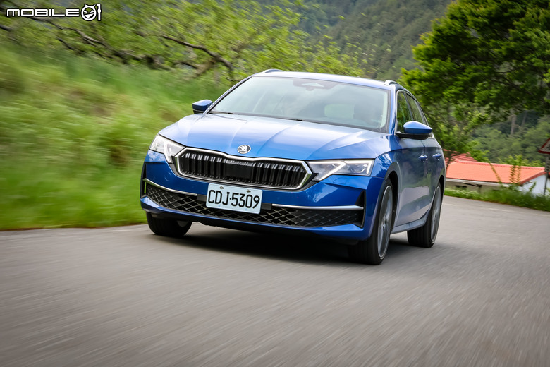 Skoda Kodiaq & Octavia Combi 4x4 雙車型試駕｜輕鬆暢快穿梭於山林、體驗武陵農場之美！